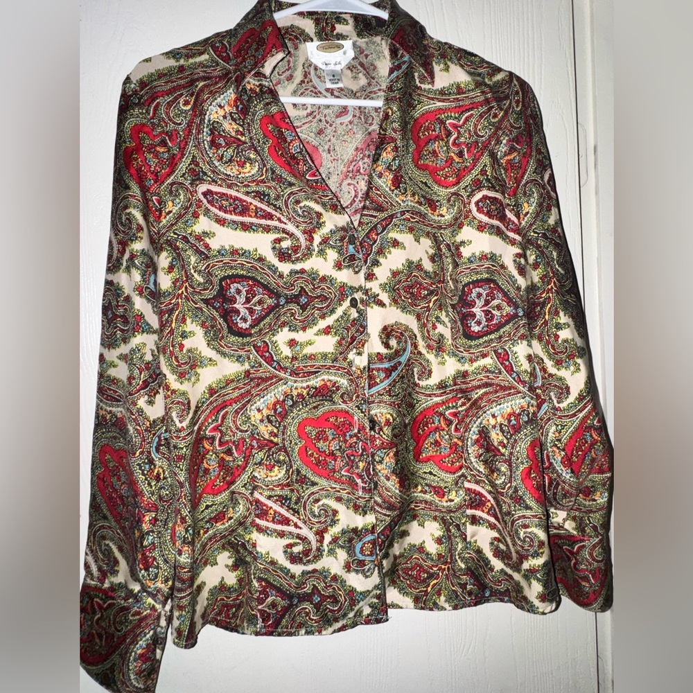 Talbots Cream Button-Down Shirt with Red & Green Paisley